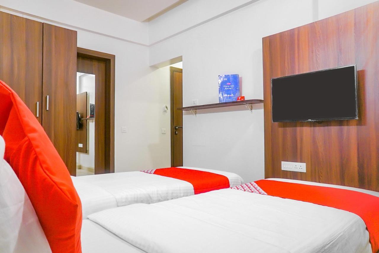 Oyo 15541 Pearl Inn Púna Exteriér fotografie